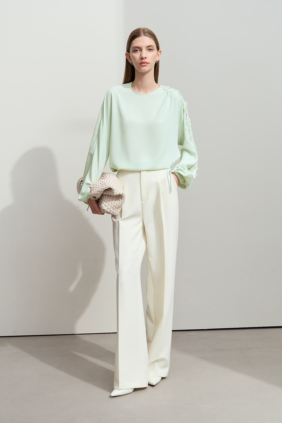 Lace Spliced Chiffon Blouse