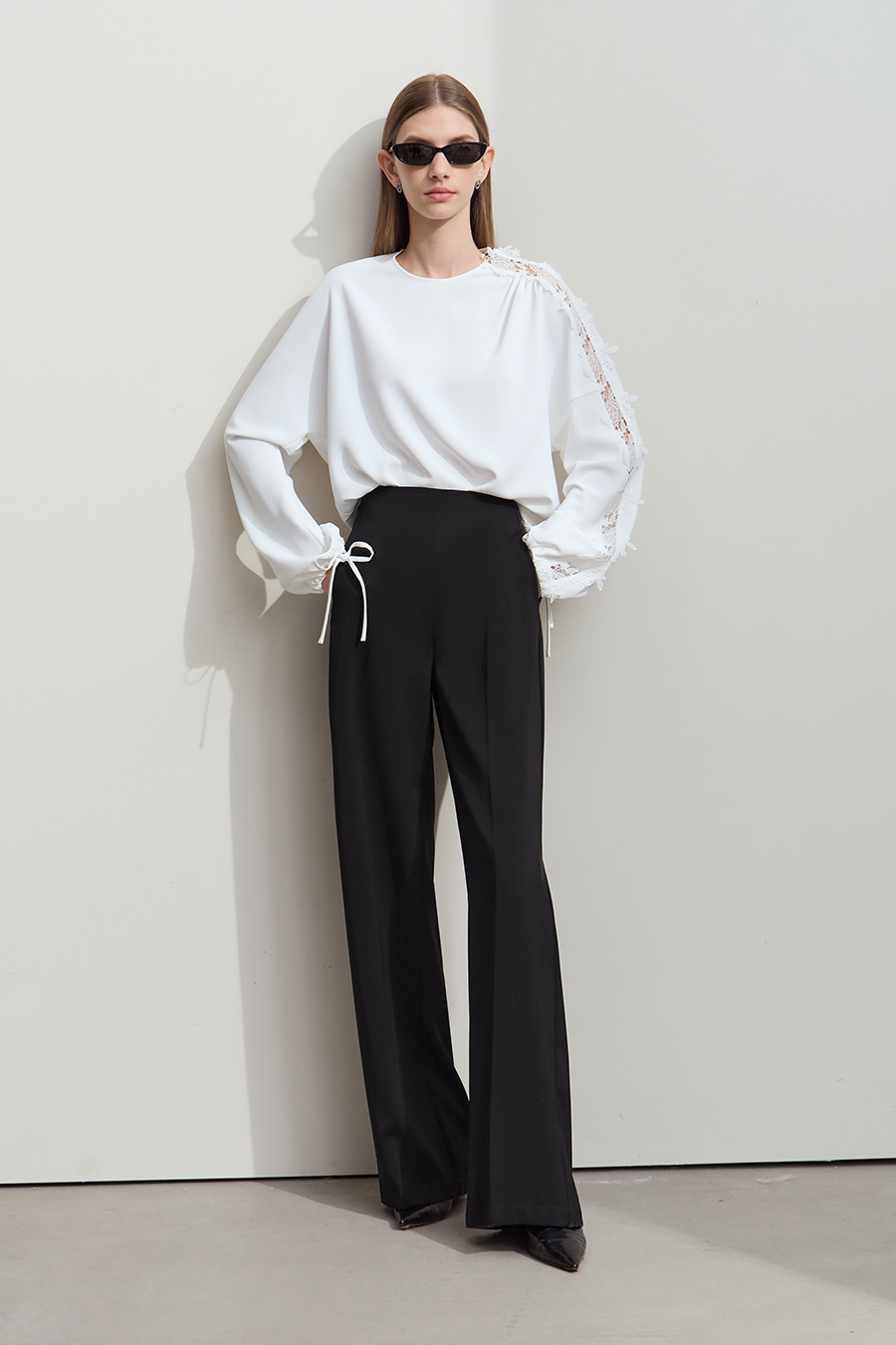 Lace Spliced Chiffon Blouse