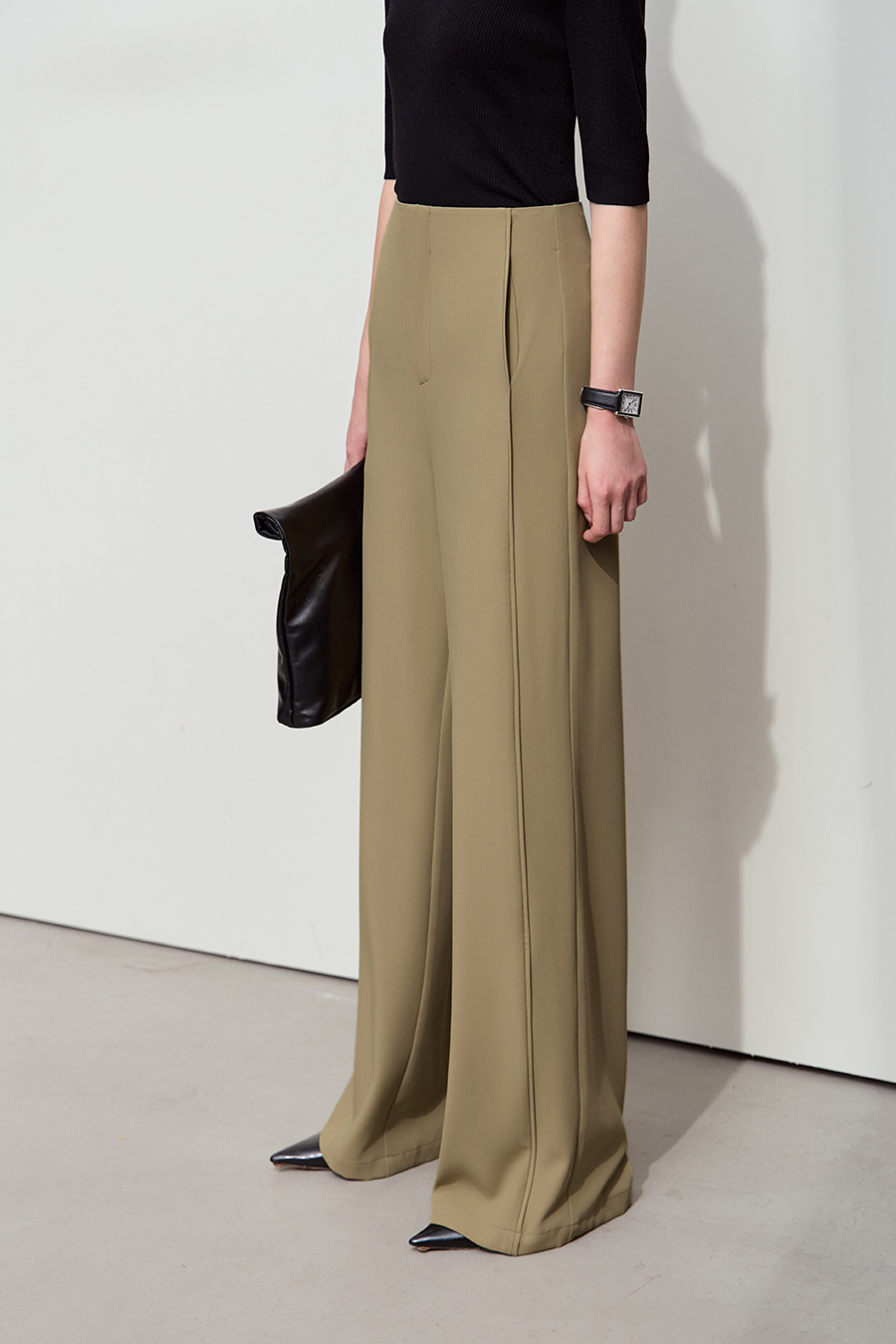 Cool & Moisture-absorbent Casual Pants