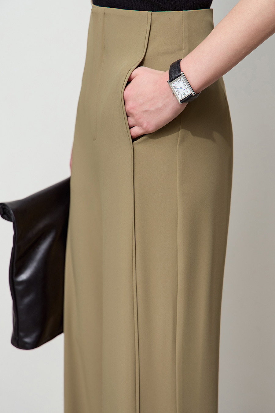 Cool & Moisture-absorbent Casual Pants