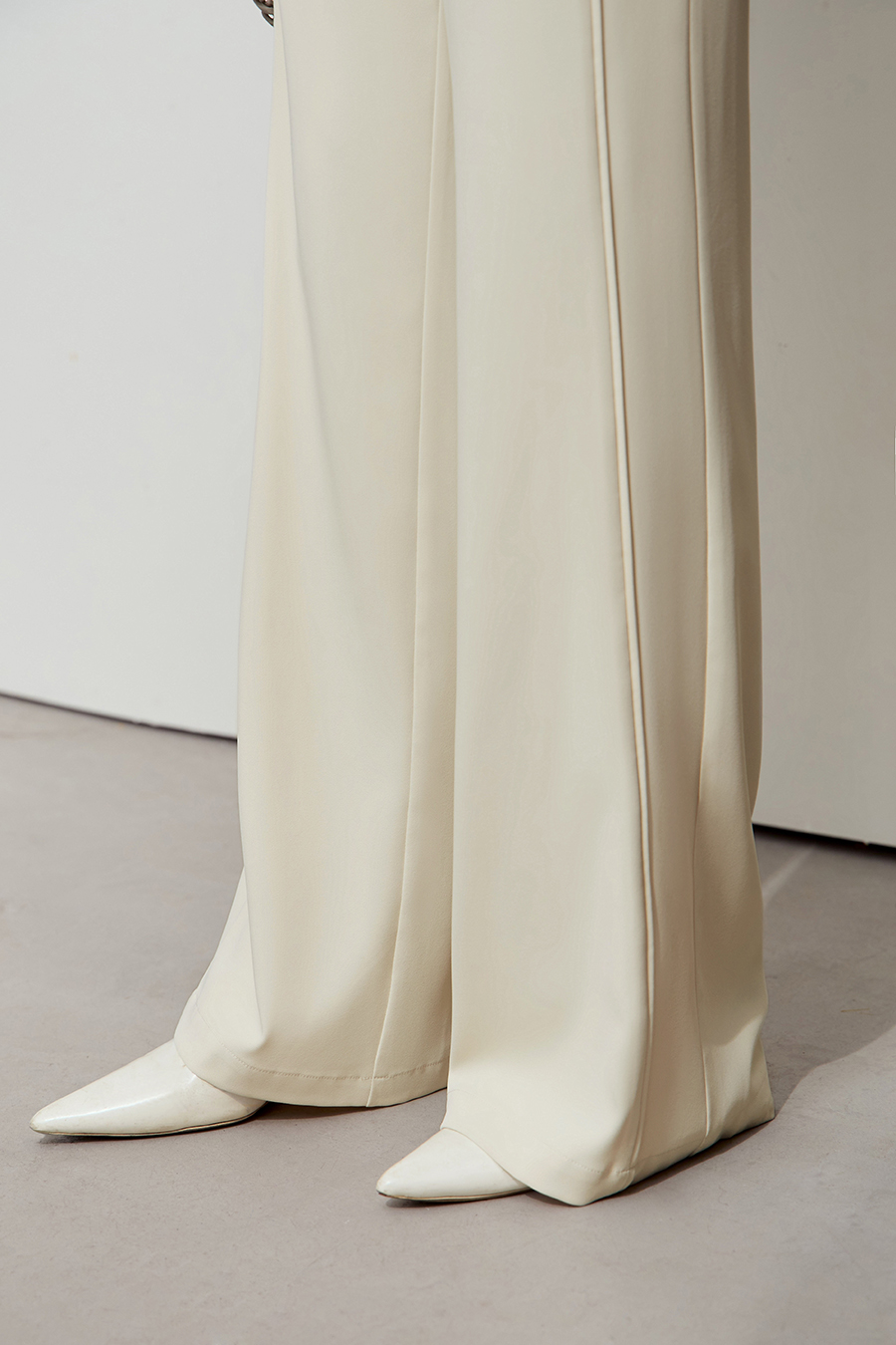 Cool & Moisture-absorbent Casual Pants