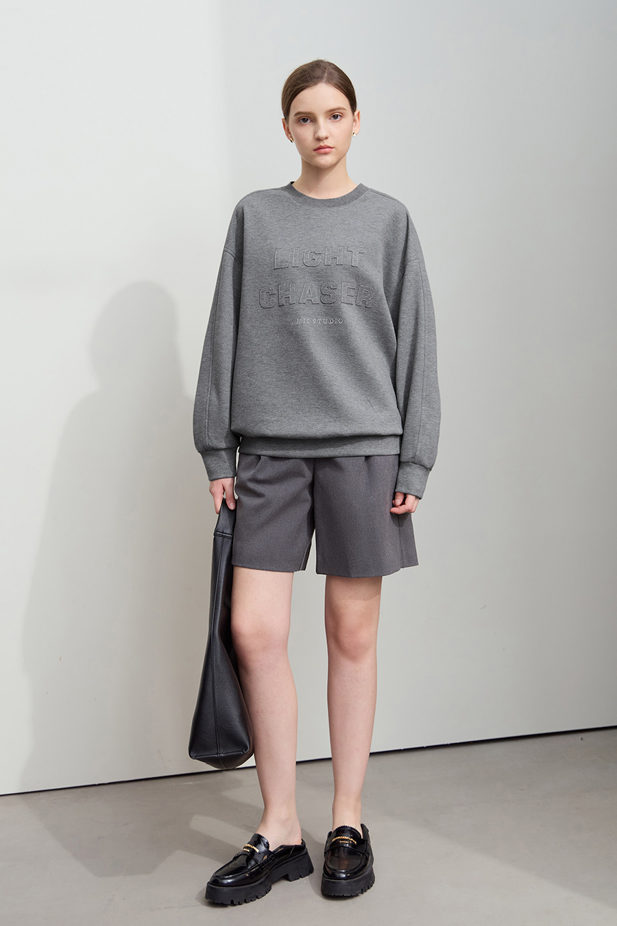 Burn-out Embroidery Sweatshirt