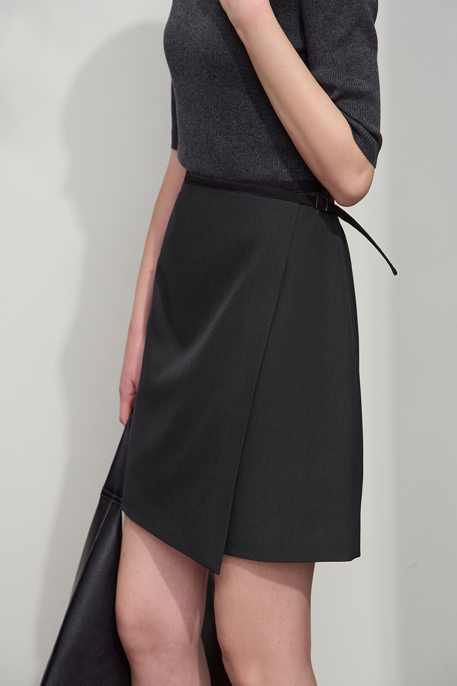 Day Buckle Overlay Skirt|AMII-AMII.com