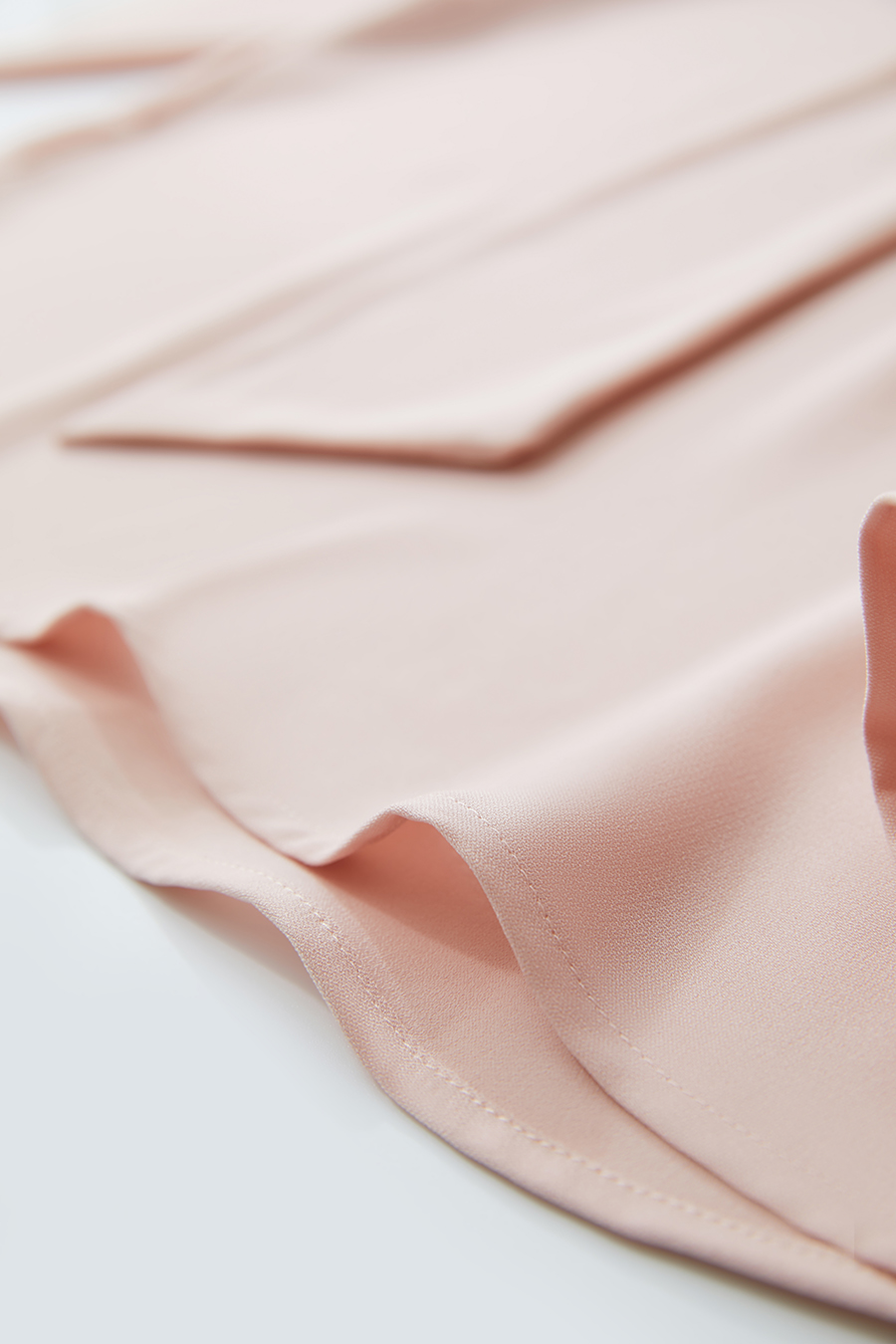 Pleated V - Neck Ribbon Shirt|AMII-AMII.com