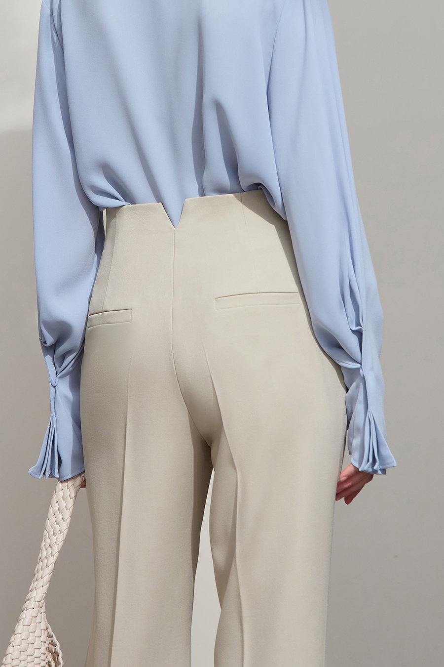 Wrinkle-resistant tapered casual trousers|AMII
