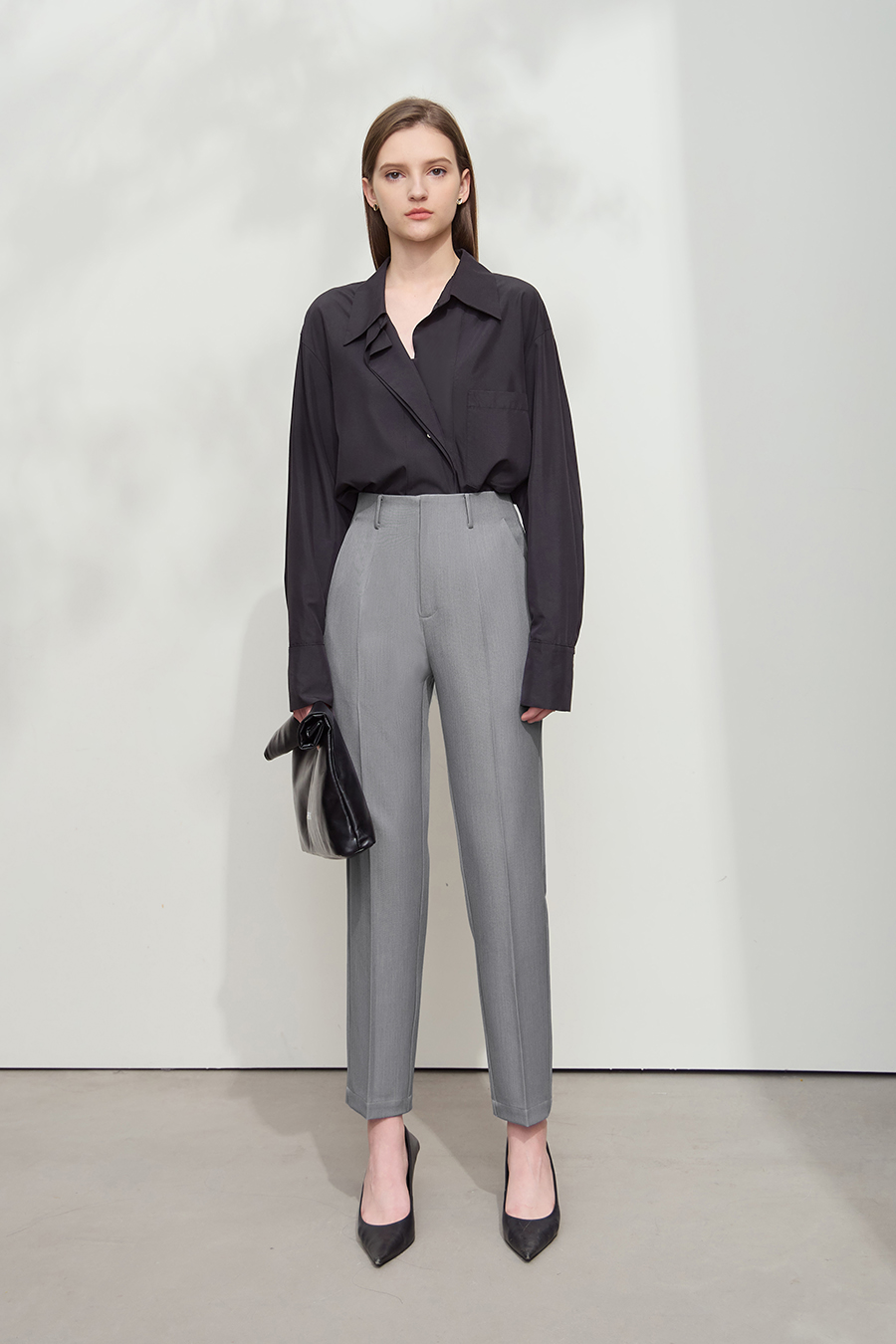 Wrinkle-resistant tapered casual trousers|AMII