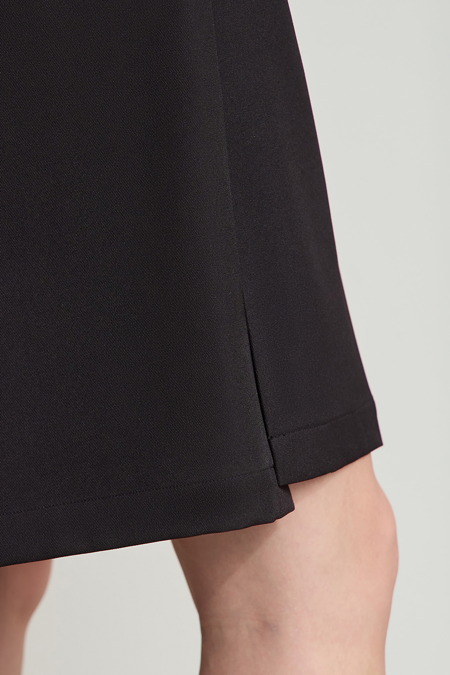 Straight-Leg Casual Capri Pants