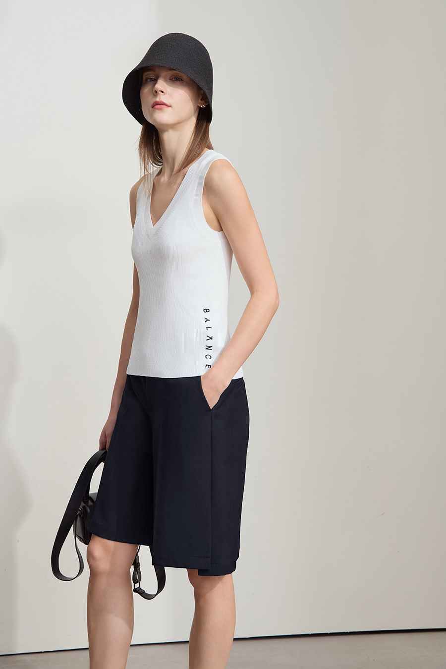 Straight-Leg Casual Capri Pants