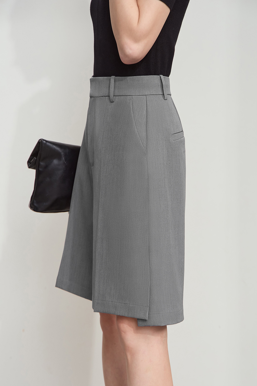 Straight-Leg Casual Capri Pants