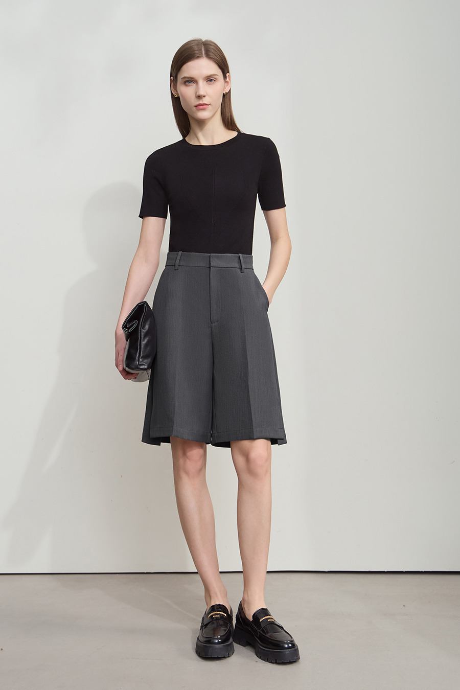 Straight-Leg Casual Capri Pants