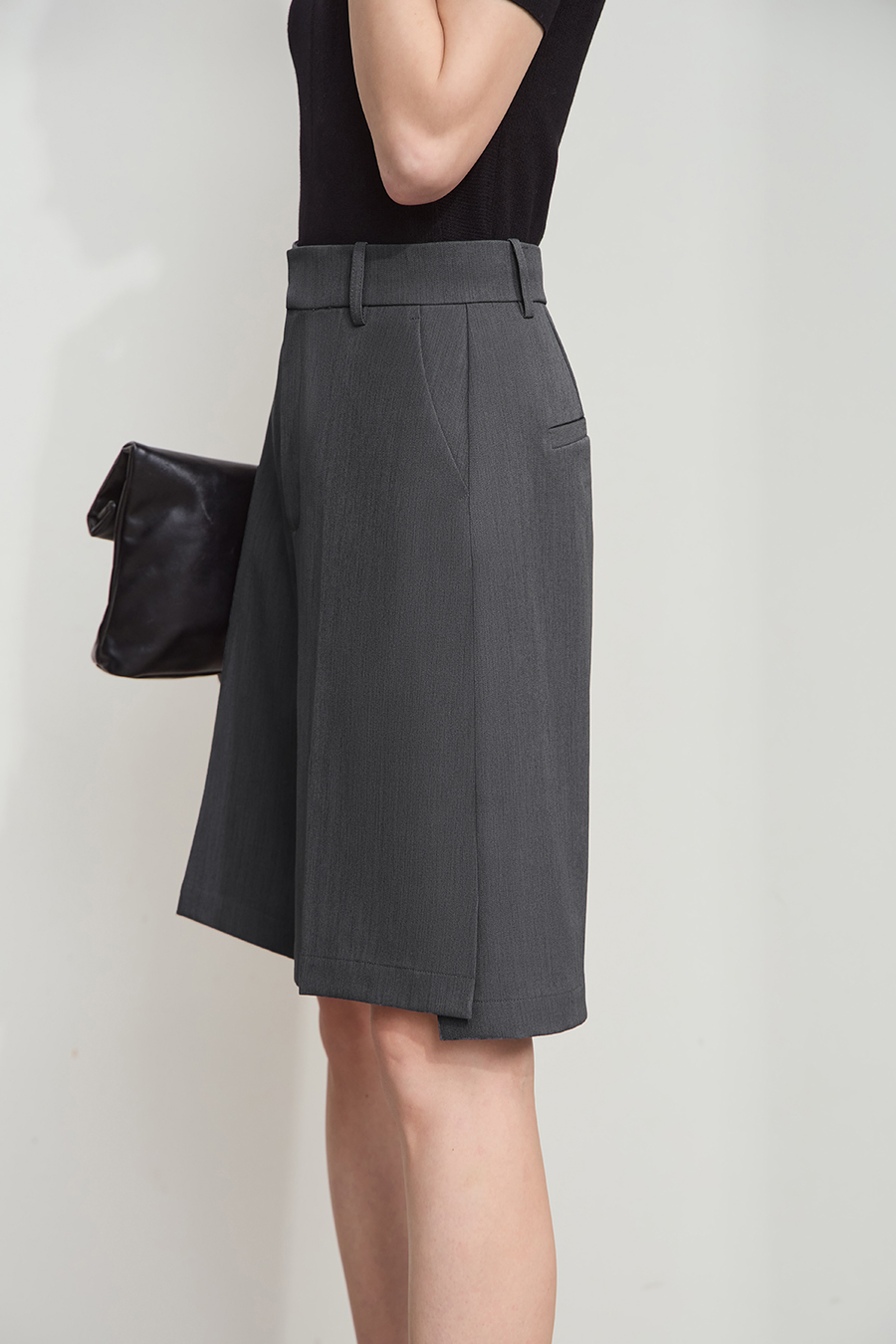 Straight-Leg Casual Capri Pants