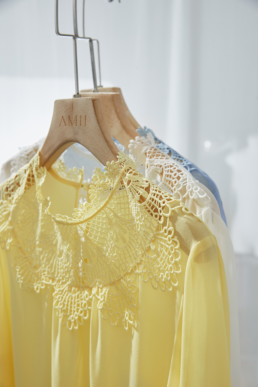 Lantern Sleeve Light Chiffon Blouse