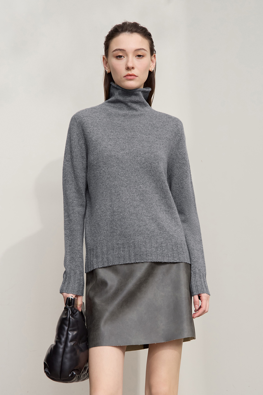 All - Wool Versatile Top|AMII-AMII.com