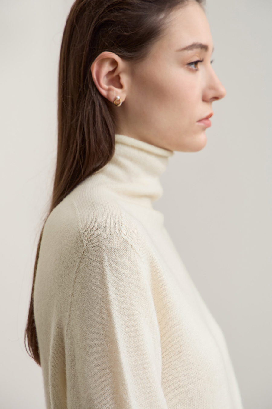 All - Wool Versatile Top|AMII-AMII.com