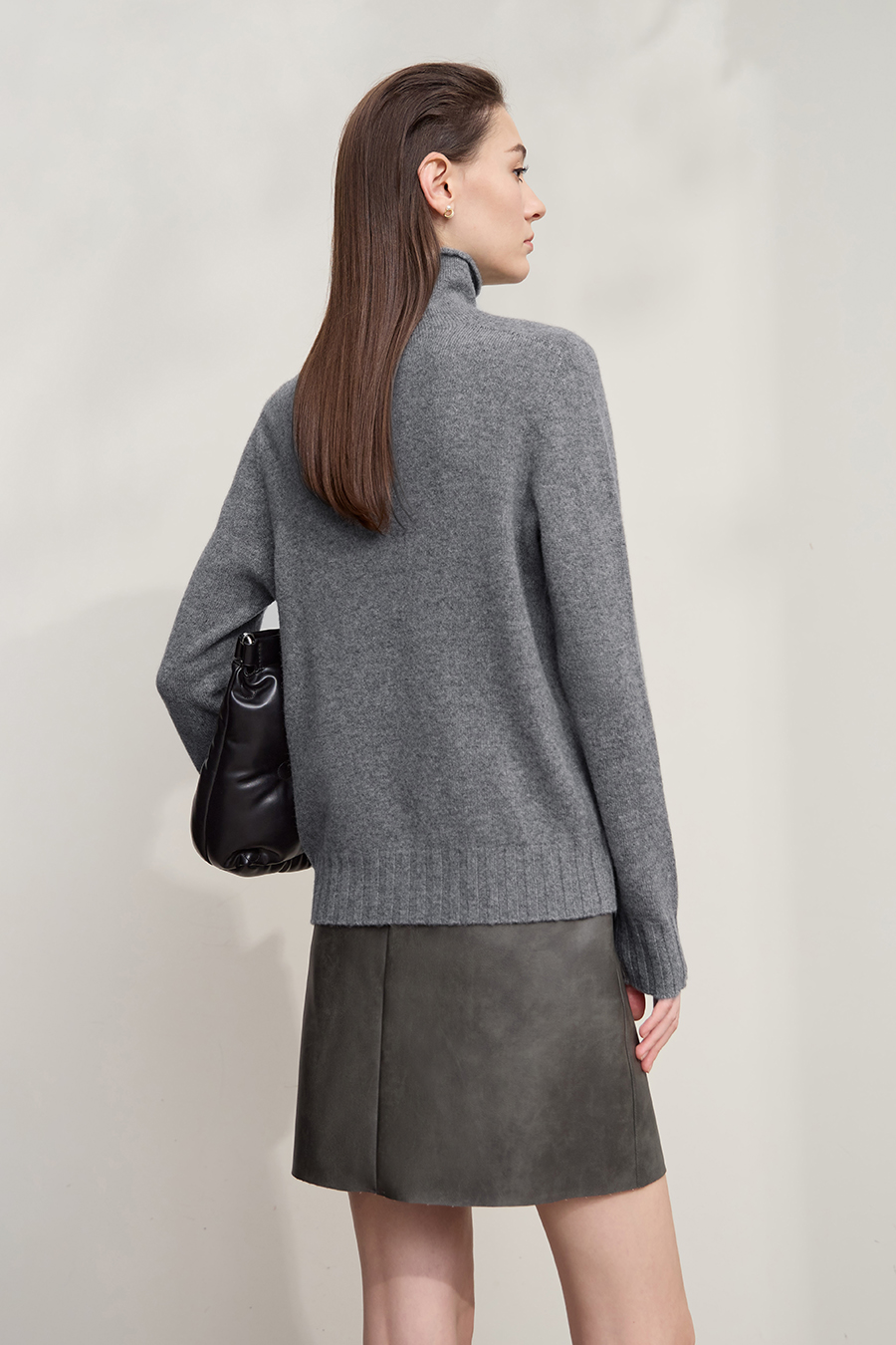 All - Wool Versatile Top|AMII-AMII.com