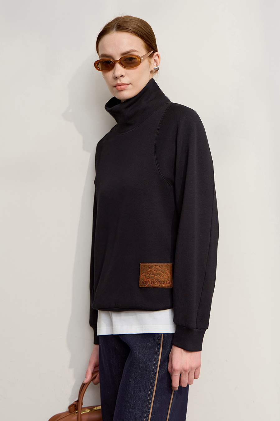 Turtleneck Fleece Embroidered Hoodie|AMII-AMII.com