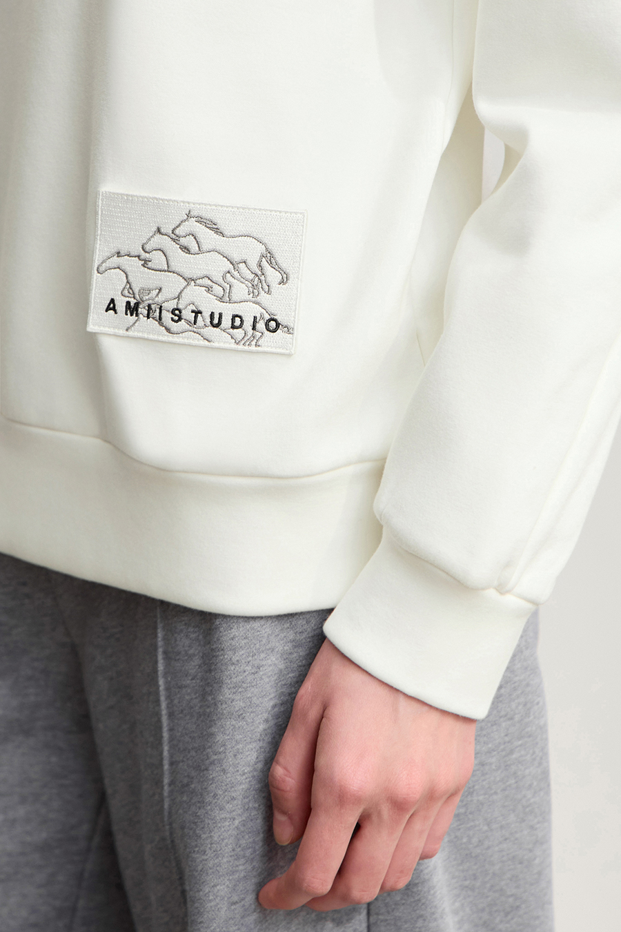 Turtleneck Fleece Embroidered Hoodie|AMII-AMII.com