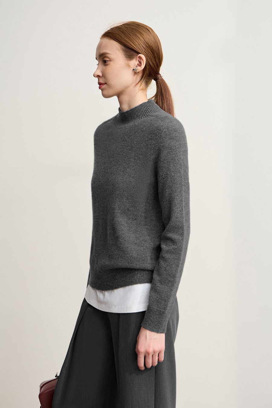 Seamless Integrated Mock Neck Sweater|AMII-AMII.com
