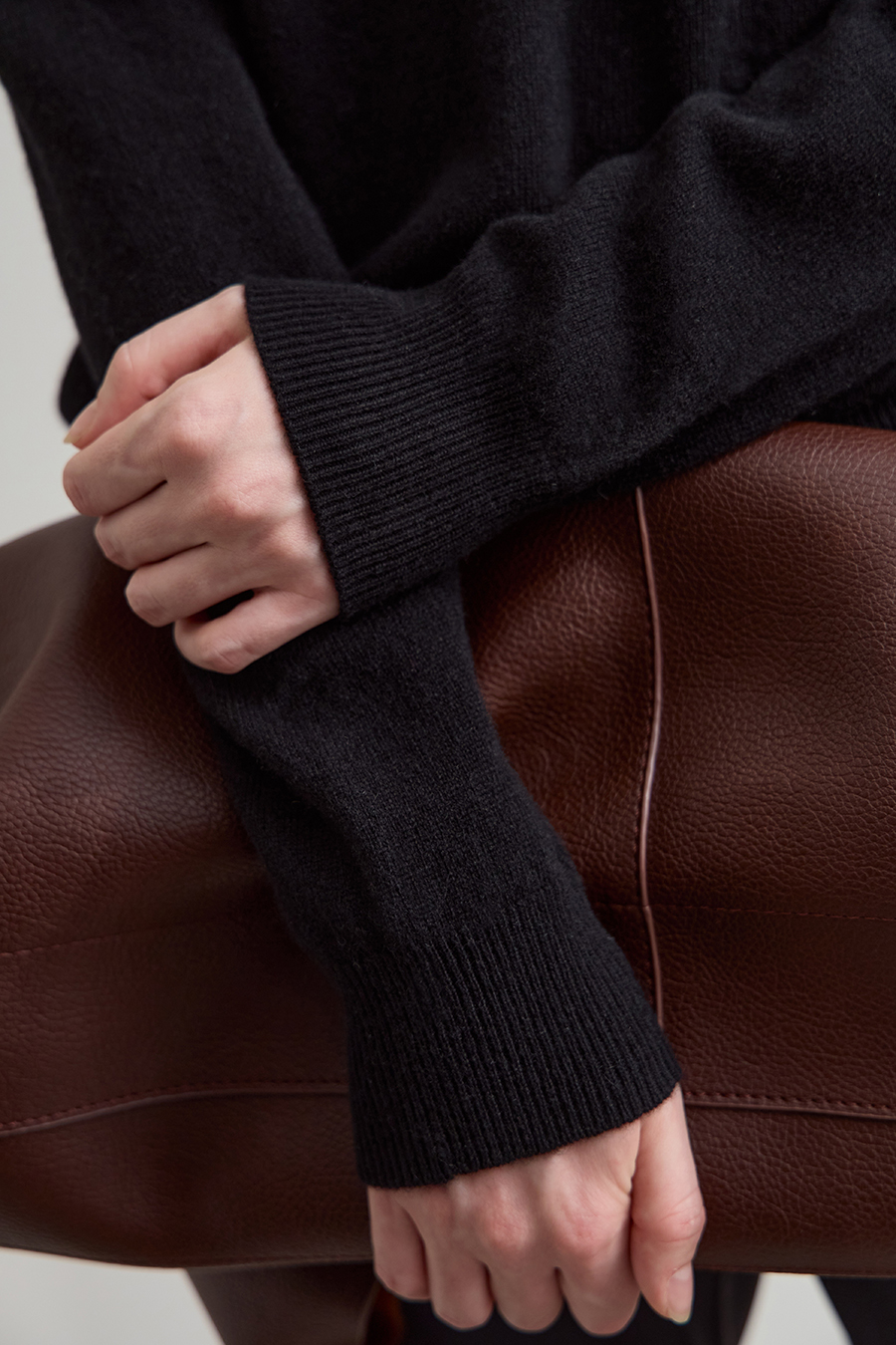 Turtleneck Seamless One-piece Sweater