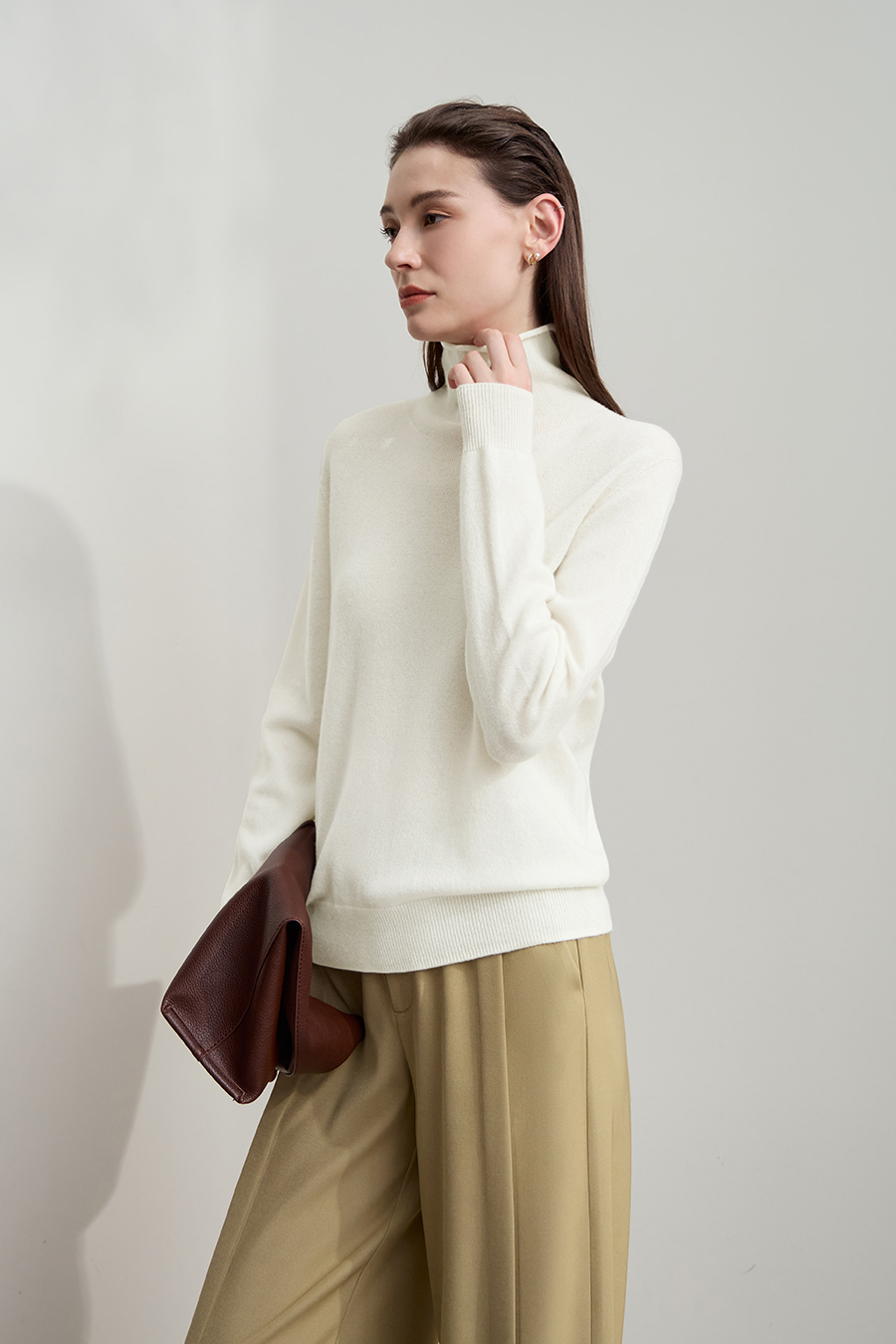 Turtleneck Seamless One-piece Sweater