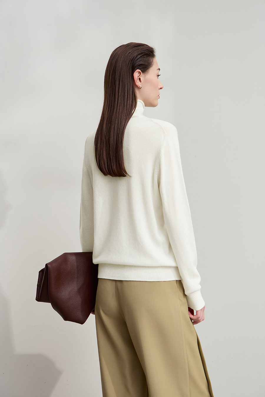 Turtleneck Seamless One-piece Sweater