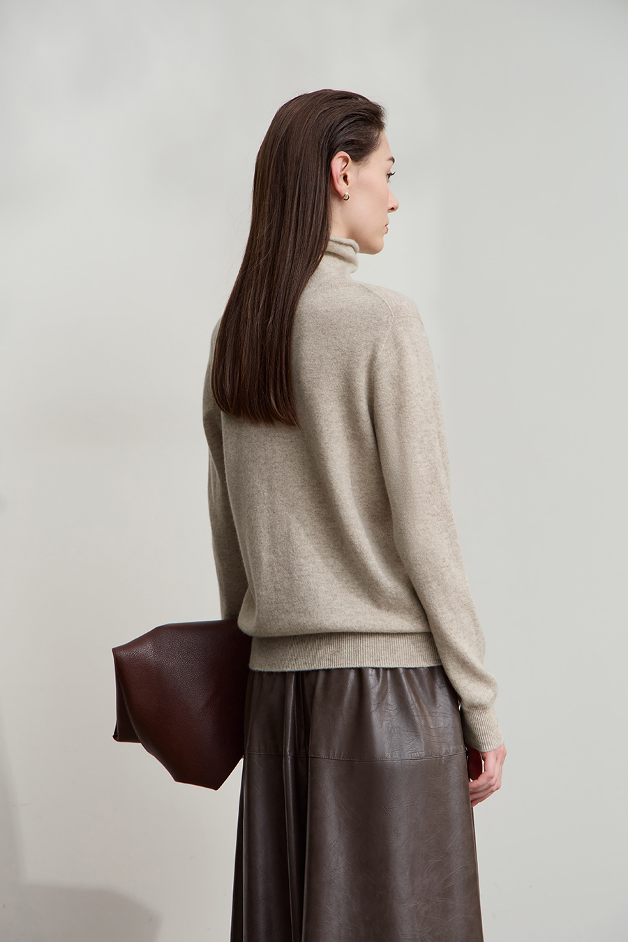 Turtleneck Seamless One-piece Sweater