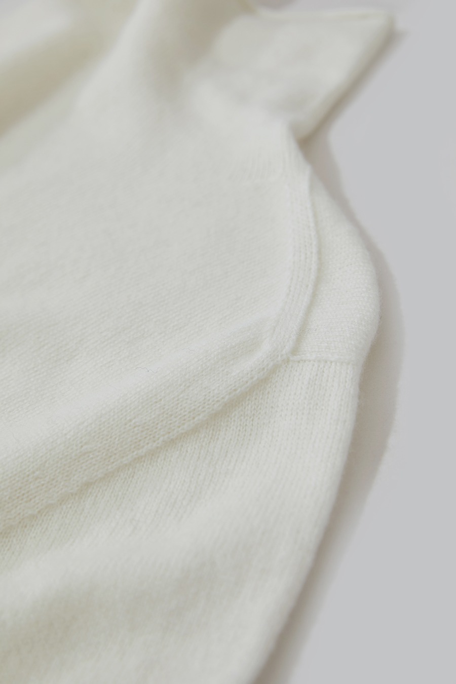 Turtleneck Seamless One-piece Sweater