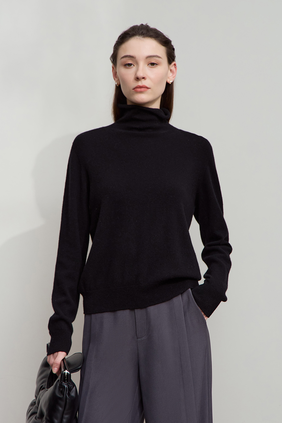 Turtleneck Seamless One-piece Sweater