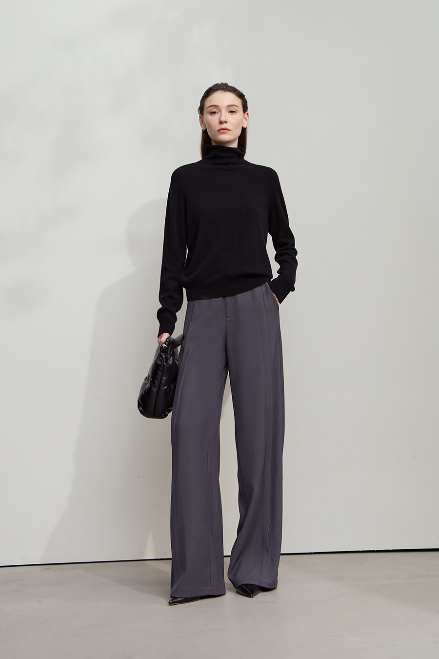 Turtleneck Seamless One-piece Sweater