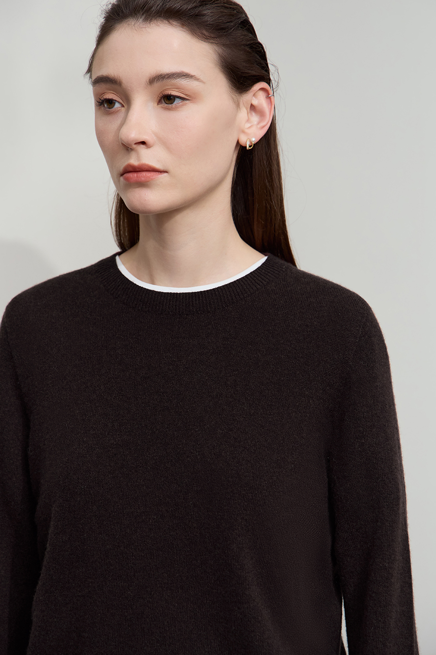 Crew Neck Seamless Knit Sweater