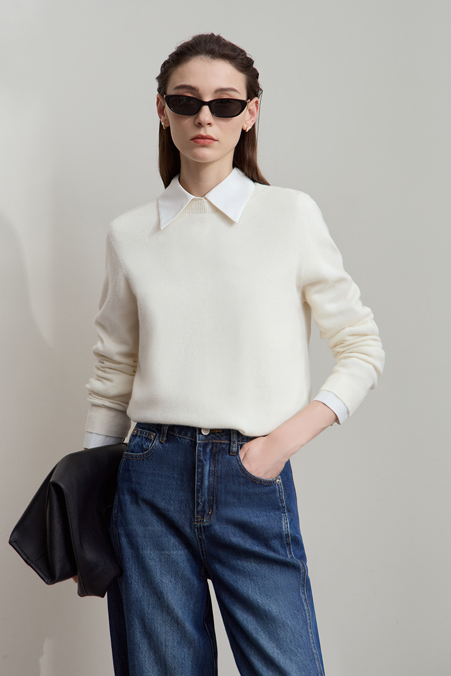 Crew Neck Seamless Knit Sweater