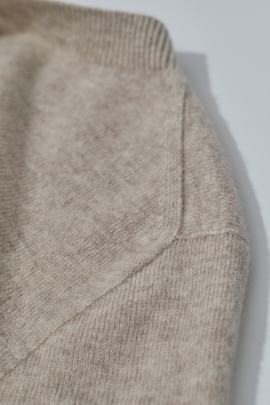 Crew Neck Seamless Knit Sweater