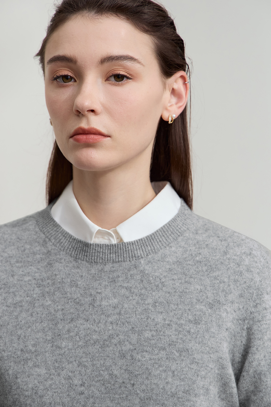 Crew Neck Seamless Knit Sweater