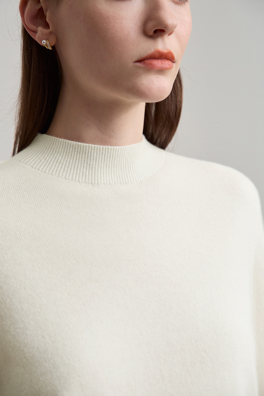 Mock Neck Seamless Sweater