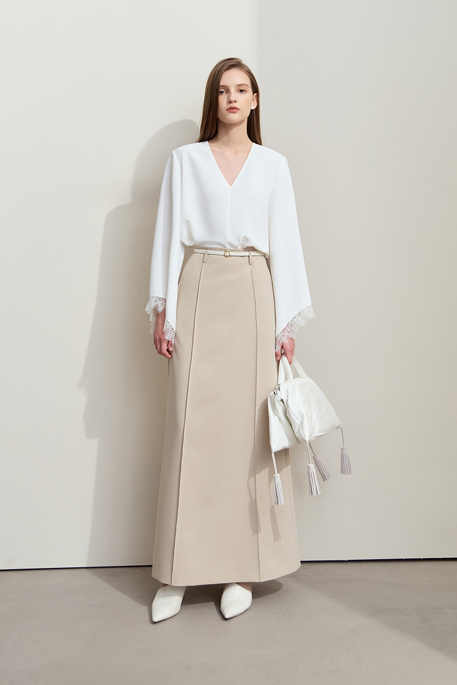 Solid V-neck Chiffon Blouse