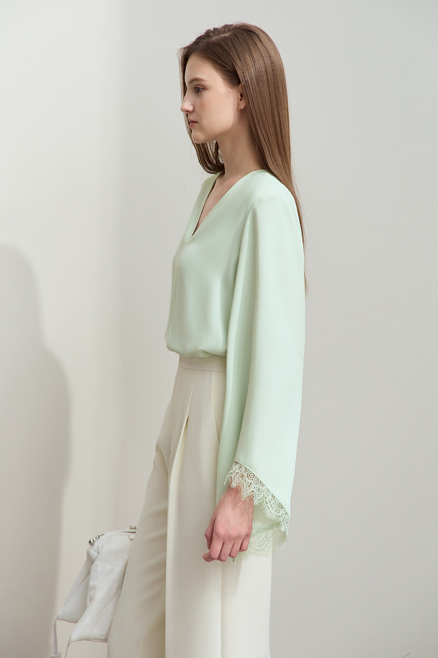 Solid V-neck Chiffon Blouse