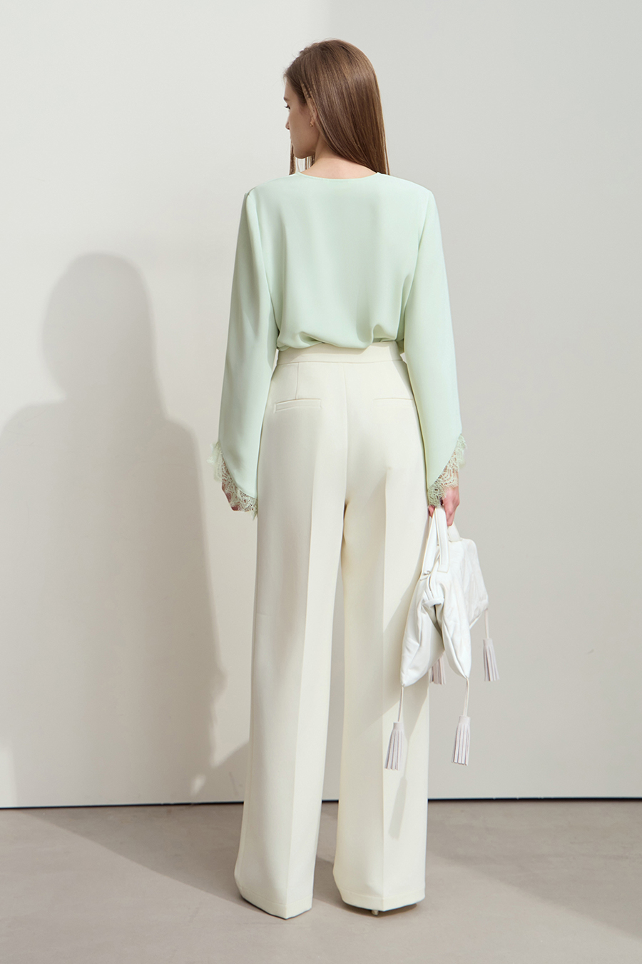 Solid V-neck Chiffon Blouse