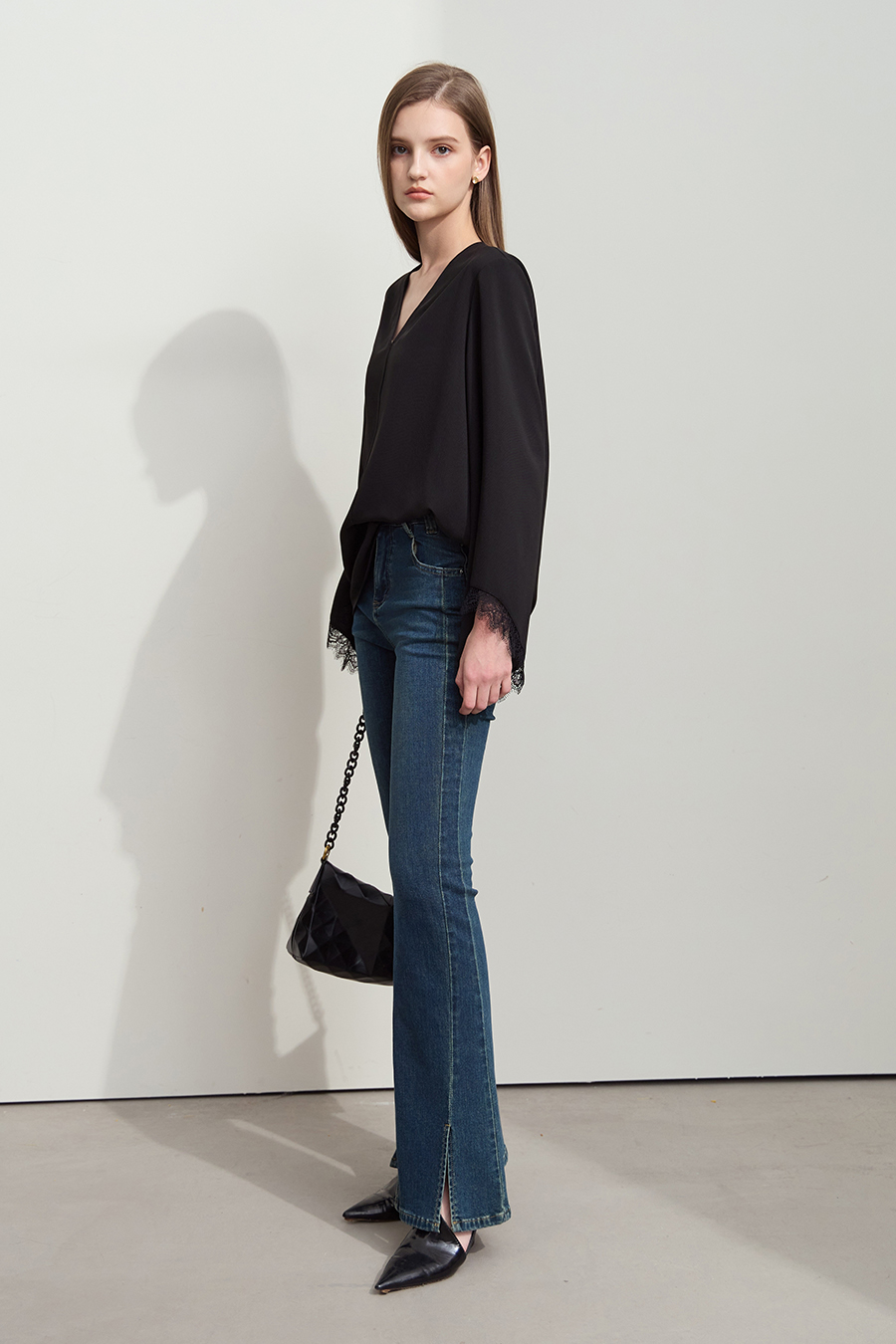 Solid V-neck Chiffon Blouse