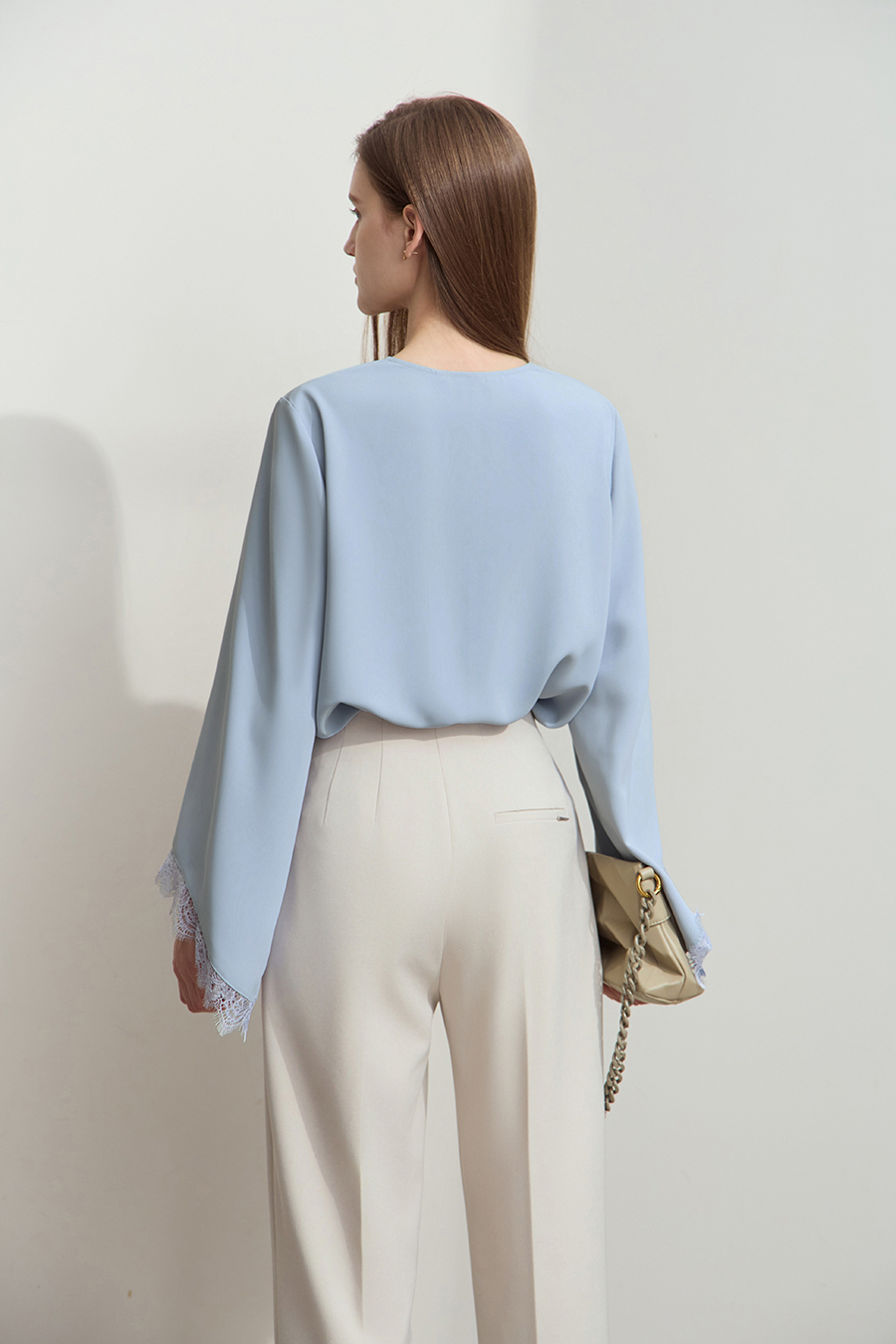 Solid V-neck Chiffon Blouse