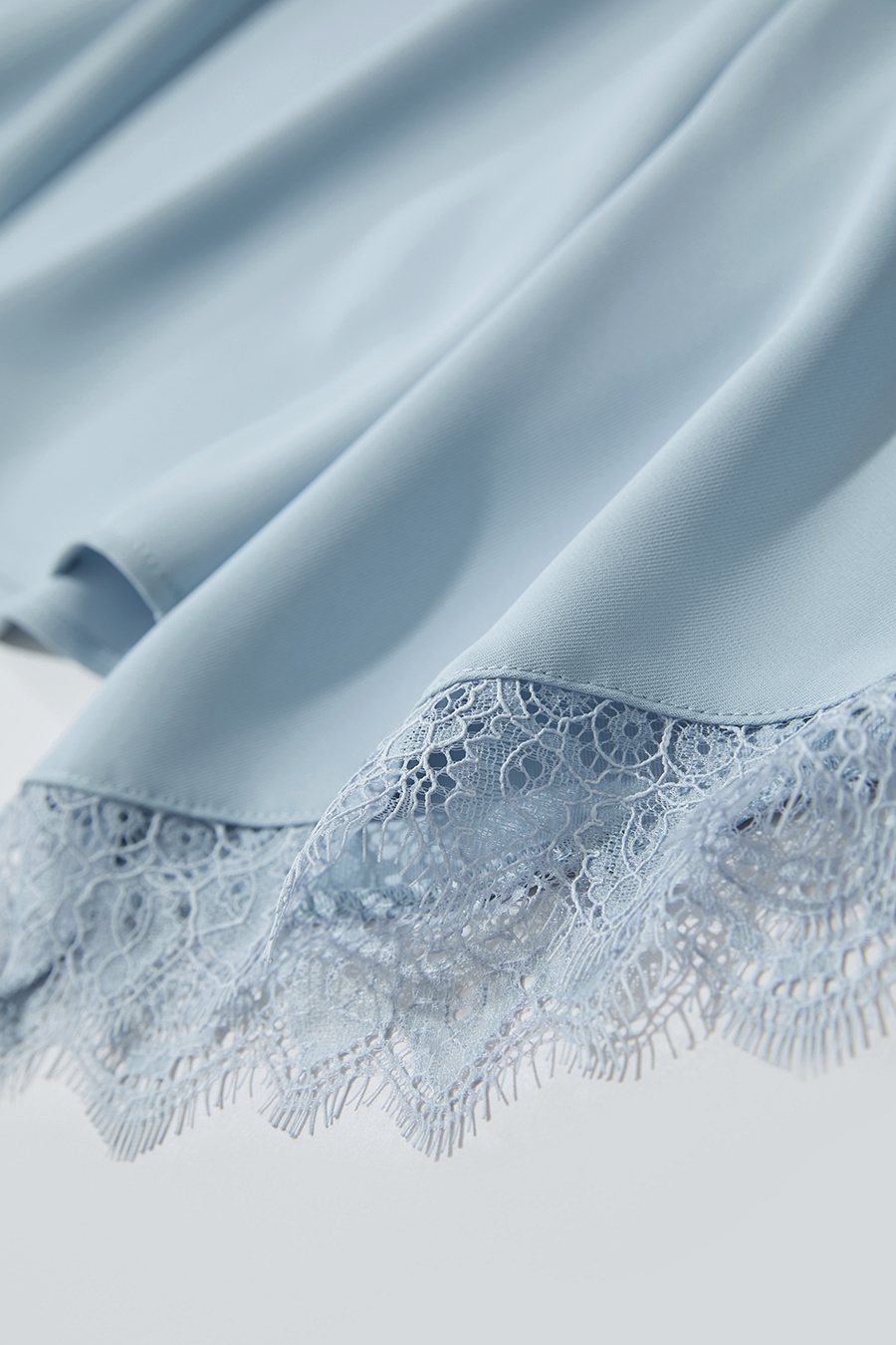 Solid V-neck Chiffon Blouse