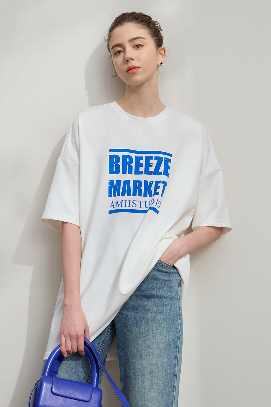 Letter printed rhinestone-studded tee|AMII