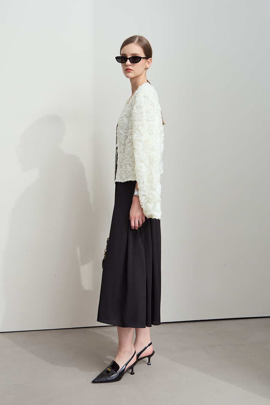 Three - dimensional Flower Crew Neck Jacket|AMII-AMII.com