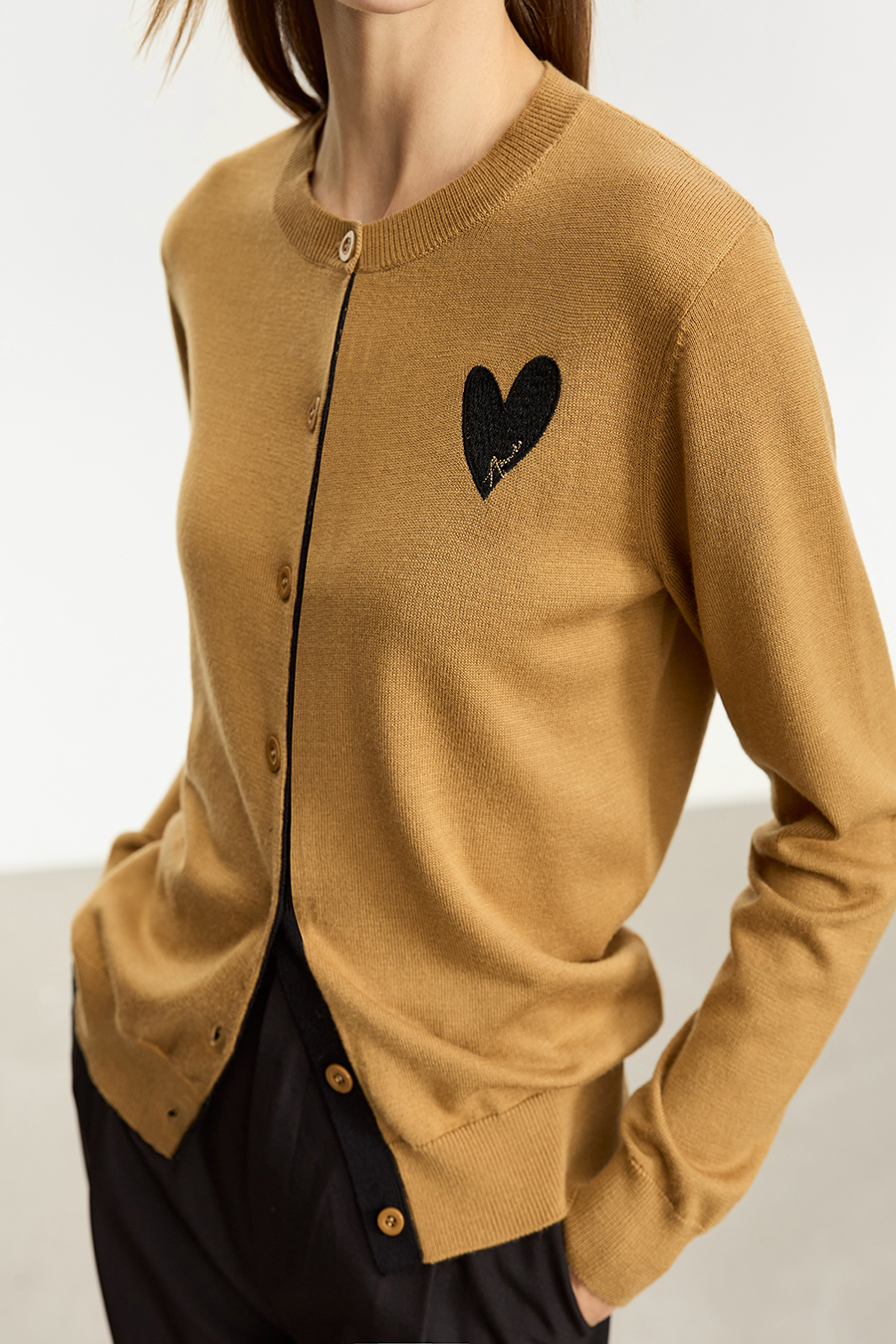 Color-block Heart Pattern Knit Cardigan