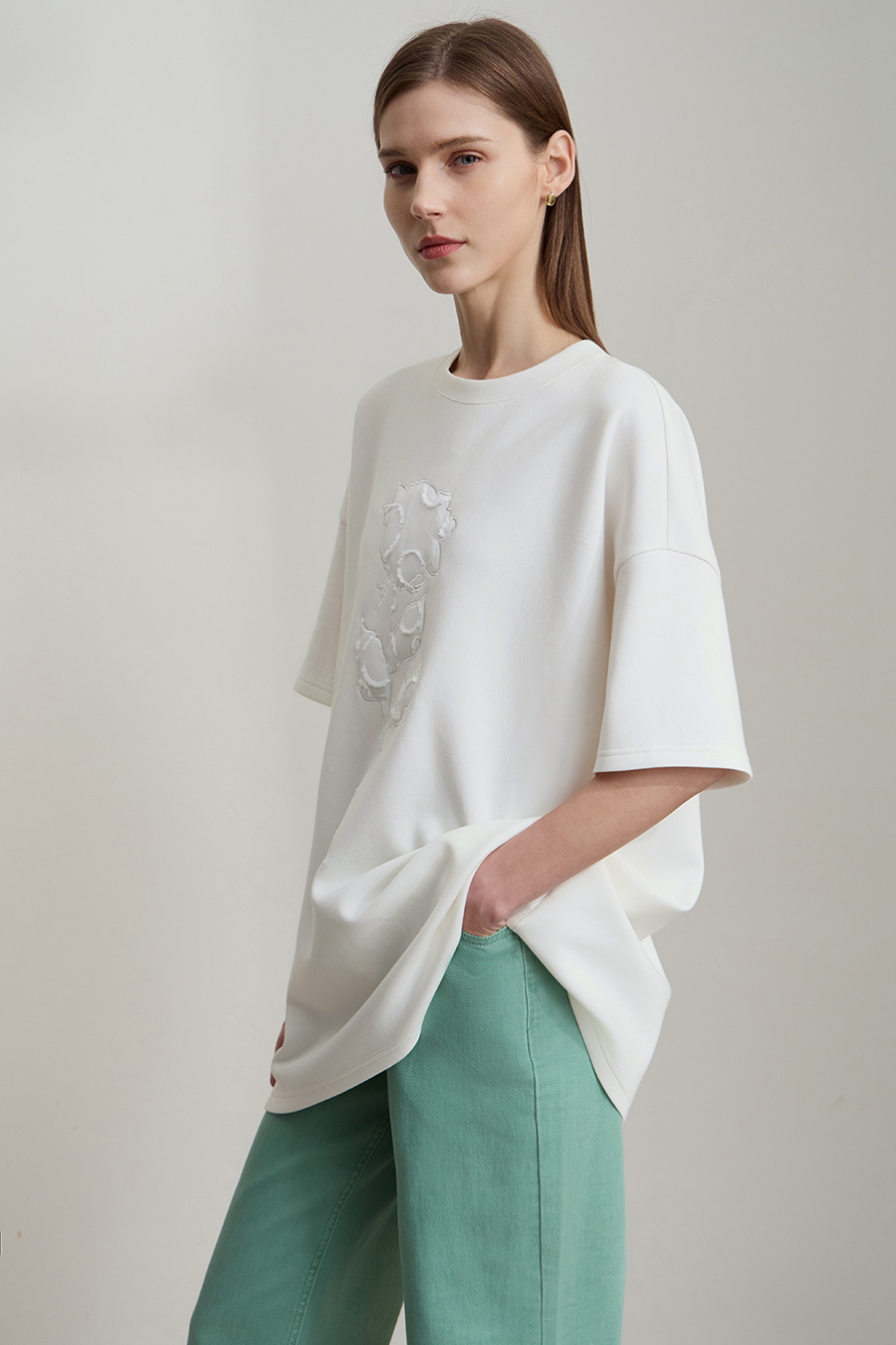 Mid-length Air-layer Embroidered T-shirt