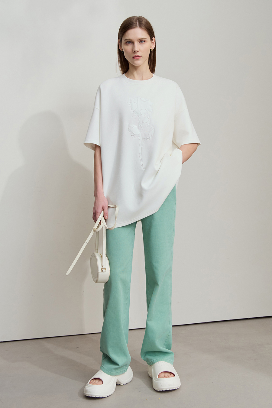 Mid-length Air-layer Embroidered T-shirt