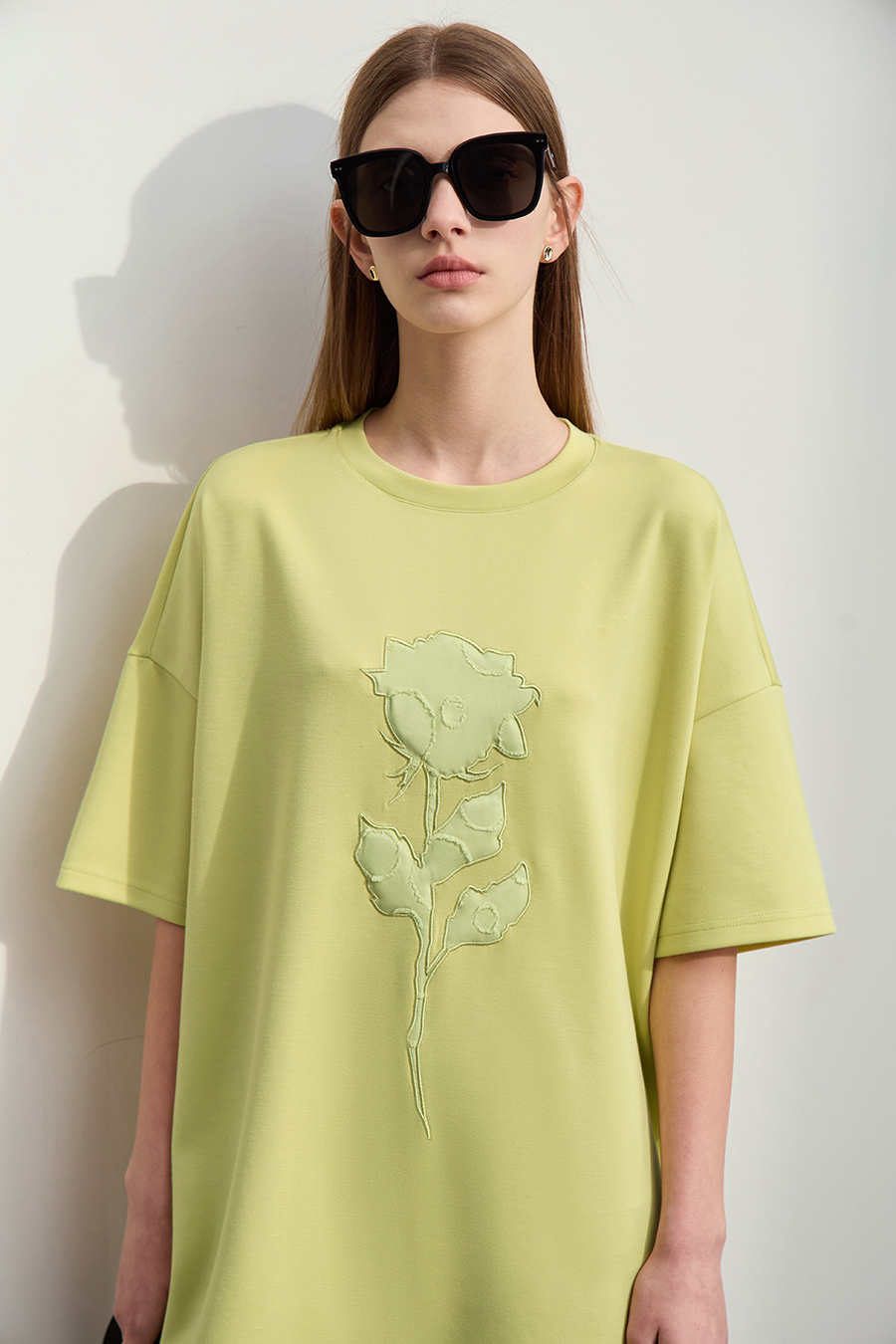 Mid-length Air-layer Embroidered T-shirt