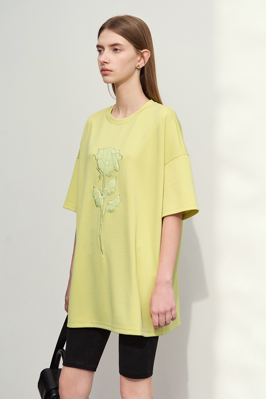 Mid-length Air-layer Embroidered T-shirt