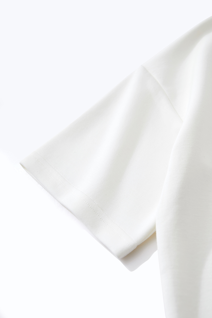 Mid-length Air-layer Embroidered T-shirt