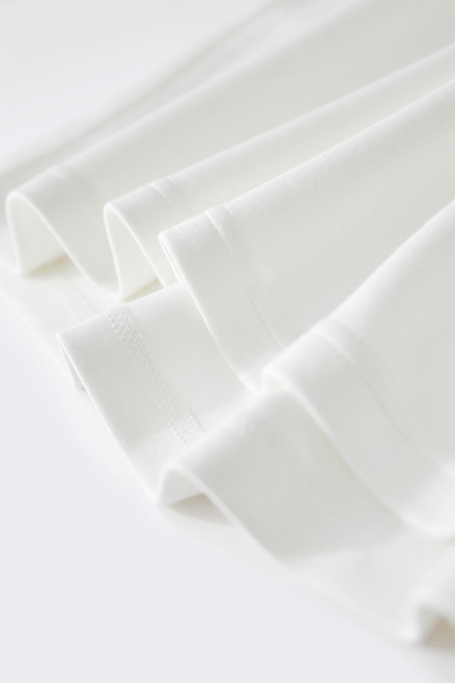 Mid-length Air-layer Embroidered T-shirt