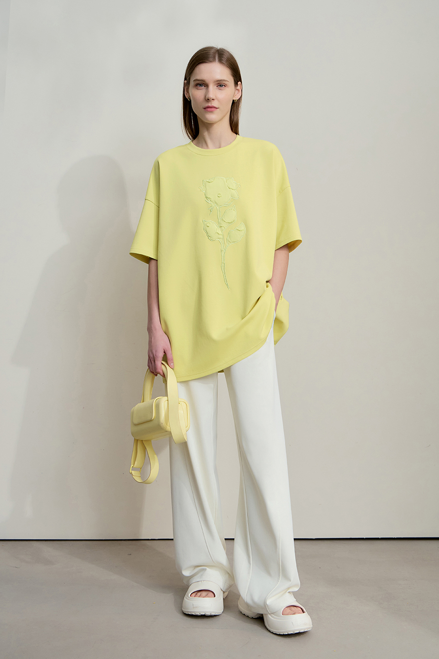 Mid-length Air-layer Embroidered T-shirt